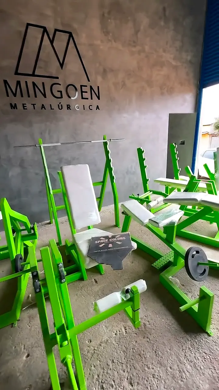 Linha de aparelhos de academia verde fabricados pela Mingoen